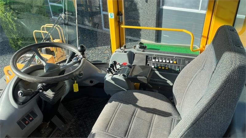 Volvo L70E Med hurtigskift og centralsmørring - Cargadora de ruedas: foto 4 Volvo L70E Med hurtigskift og centralsmørring - Cargadora de ruedas: foto 4