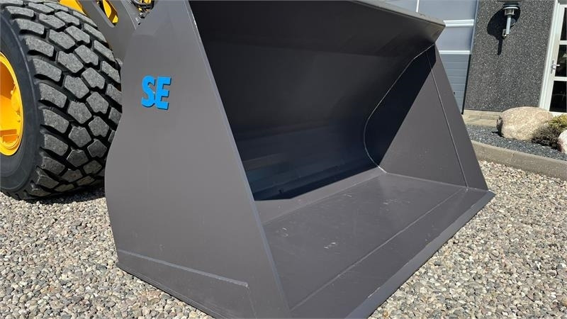 Volvo Læsseskovl 2,9m3 skovl med Volvo beslag på. Den er - Cargadora de ruedas: foto 1 Volvo Læsseskovl 2,9m3 skovl med Volvo beslag på. Den er - Cargadora de ruedas: foto 1