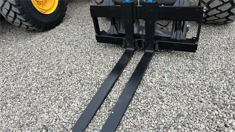 Volvo Pallegafler Hydraulisk 5Tons pallegafler med Volvo - Cargadora de ruedas: foto 2 Volvo Pallegafler Hydraulisk 5Tons pallegafler med Volvo - Cargadora de ruedas: foto 2