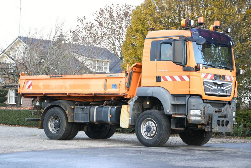 MAN TGS 18.320 AK!!4X4!! KIPPER MEILLER!!KOMMUNAL LKW!!KLIMA - Camión volquete: foto 4 MAN TGS 18.320 AK!!4X4!! KIPPER MEILLER!!KOMMUNAL LKW!!KLIMA - Camión volquete: foto 4