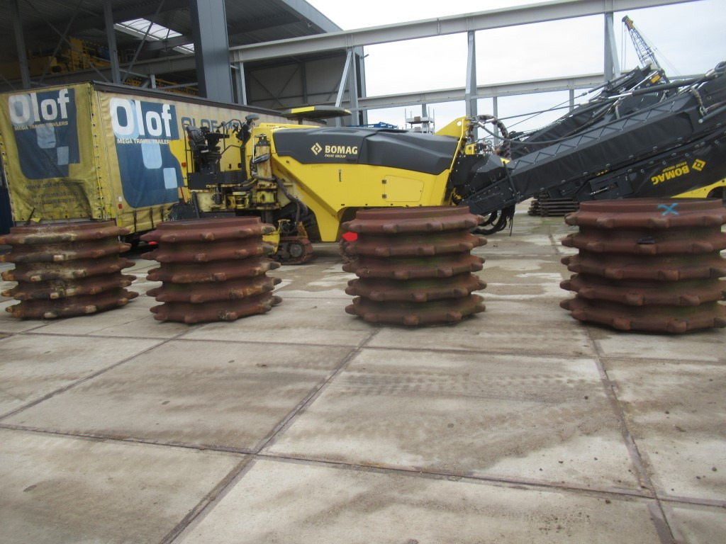 Bomag BC572RB - - Neumáticos y llantas para Compactador: foto 5 Bomag BC572RB - - Neumáticos y llantas para Compactador: foto 5