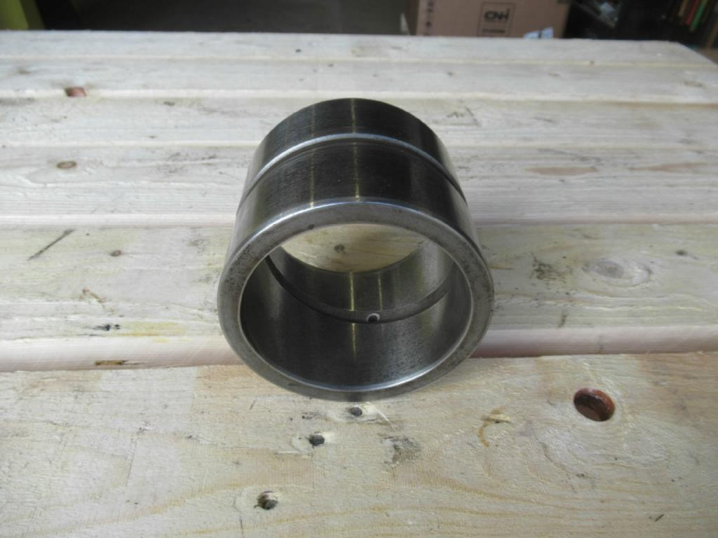 Case 3012685 - Pistones/ Anillos/ Bujes para Maquinaria de construcción: foto 2 Case 3012685 - Pistones/ Anillos/ Bujes para Maquinaria de construcción: foto 2