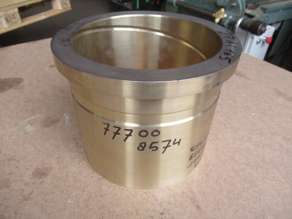 Caterpillar 1468715 - 2102202 - Pistones/ Anillos/ Bujes para Maquinaria de construcción: foto 1 Caterpillar 1468715 - 2102202 - Pistones/ Anillos/ Bujes para Maquinaria de construcción: foto 1