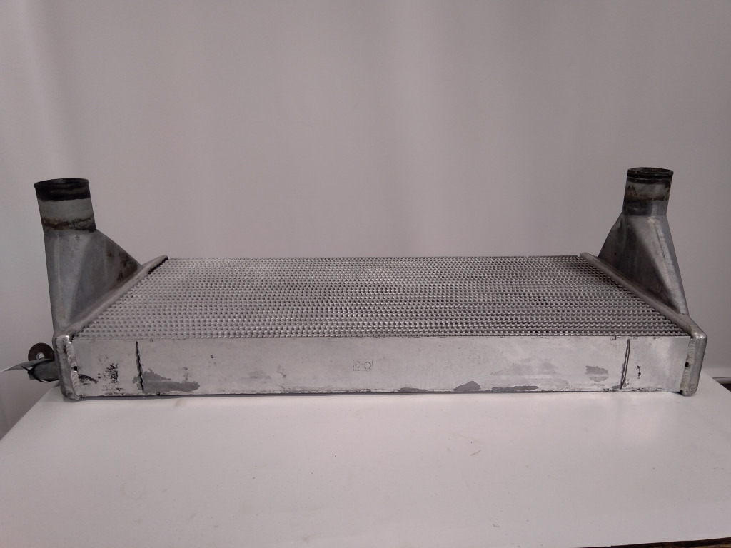 Caterpillar 2435063 - Intercooler para Maquinaria de construcción: foto 3 Caterpillar 2435063 - Intercooler para Maquinaria de construcción: foto 3