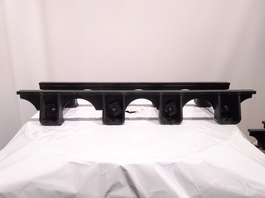 Caterpillar 3241003 - 3241004 - Oruga para Maquinaria de construcción: foto 1 Caterpillar 3241003 - 3241004 - Oruga para Maquinaria de construcción: foto 1