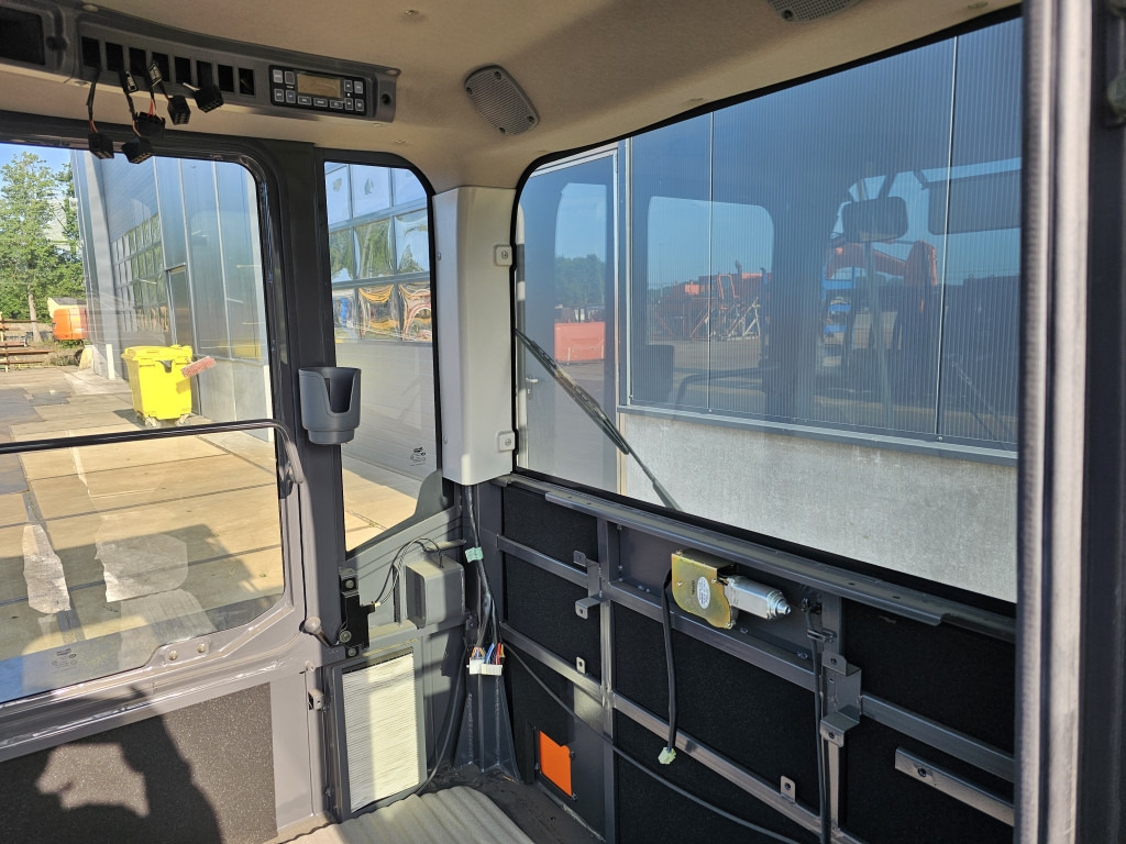 Cabina para Maquinaria de construcción Doosan 220101-00229T: foto 8