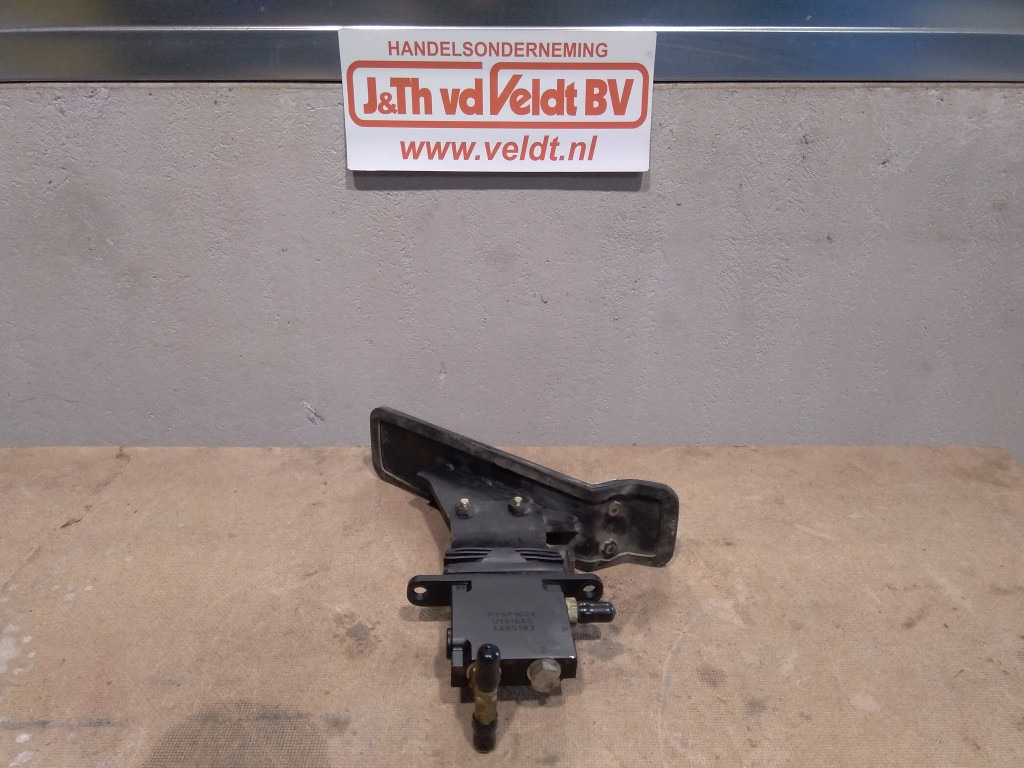 Hitachi 4465183 - - Pedal para Maquinaria de construcción: foto 1 Hitachi 4465183 - - Pedal para Maquinaria de construcción: foto 1