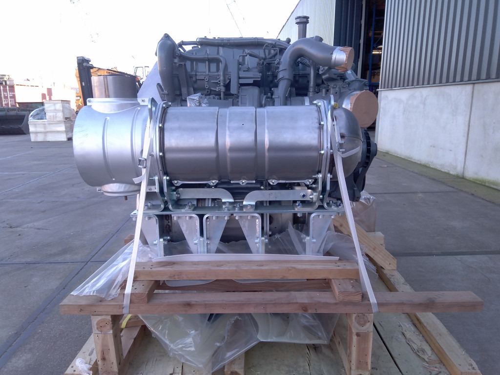 Isuzu 6UZ1XBSS-01 - KTH16141 - Motor para Maquinaria de construcción: foto 4 Isuzu 6UZ1XBSS-01 - KTH16141 - Motor para Maquinaria de construcción: foto 4