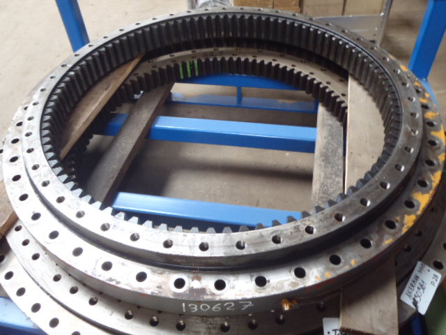 Liebherr 982706001 - Corona de giro para Maquinaria de construcción: foto 1 Liebherr 982706001 - Corona de giro para Maquinaria de construcción: foto 1
