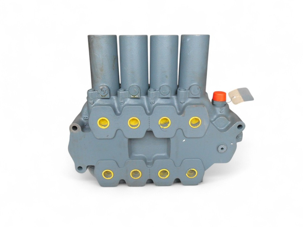 New Holland 1774139 - Válvula hidráulica para Maquinaria de construcción: foto 1 New Holland 1774139 - Válvula hidráulica para Maquinaria de construcción: foto 1