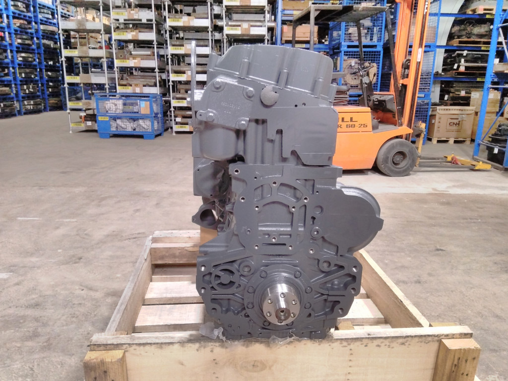 New Holland 5802336688SR - F2CFE614A.AC - Motor para Maquinaria agrícola: foto 4 New Holland 5802336688SR - F2CFE614A.AC - Motor para Maquinaria agrícola: foto 4