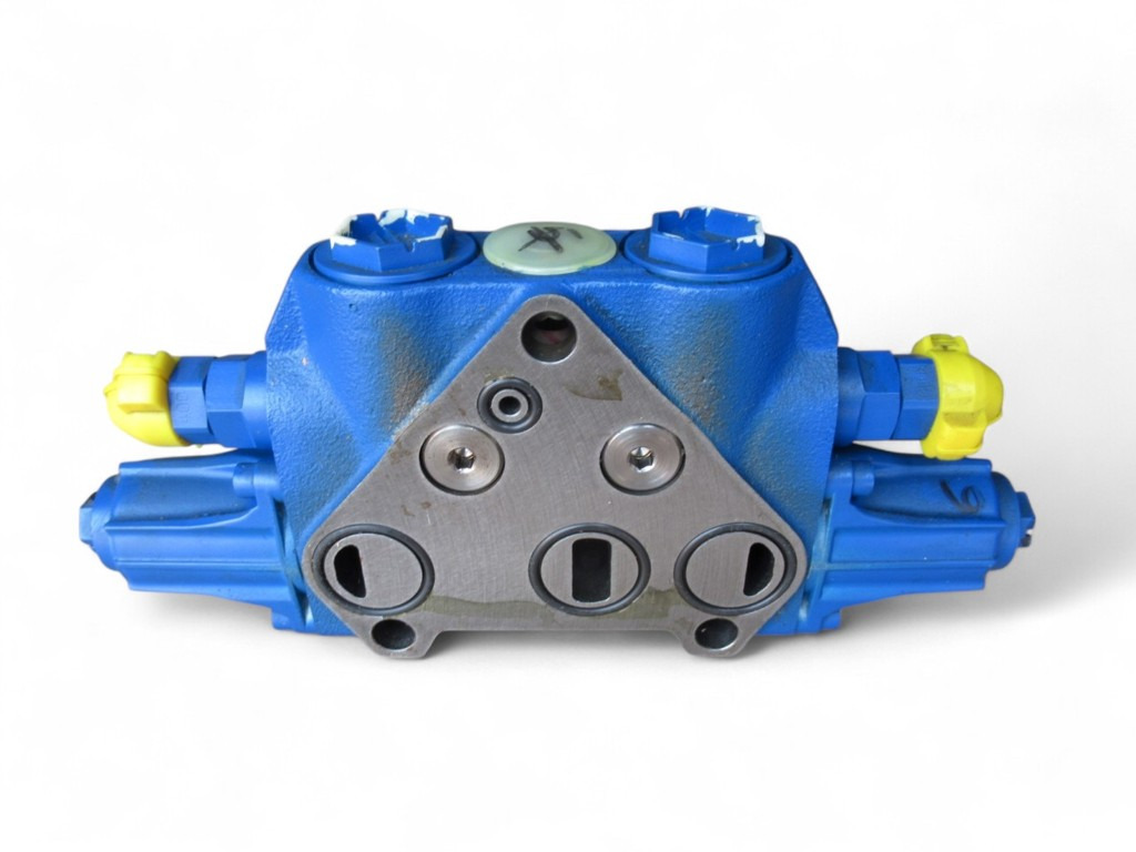 New Holland 72117763 - Válvula hidráulica para Maquinaria de construcción: foto 1 New Holland 72117763 - Válvula hidráulica para Maquinaria de construcción: foto 1