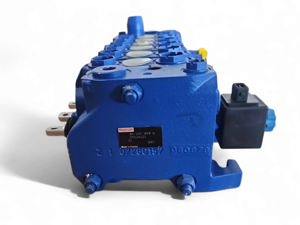 New Holland 85824221 - Válvula hidráulica para Maquinaria de construcción: foto 4 New Holland 85824221 - Válvula hidráulica para Maquinaria de construcción: foto 4