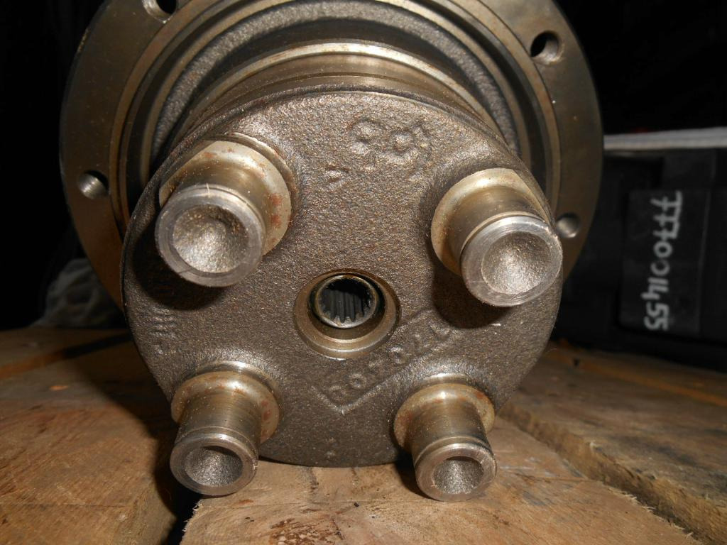 New Holland 87737549 - Motor hidráulico para Maquinaria de construcción: foto 3 New Holland 87737549 - Motor hidráulico para Maquinaria de construcción: foto 3