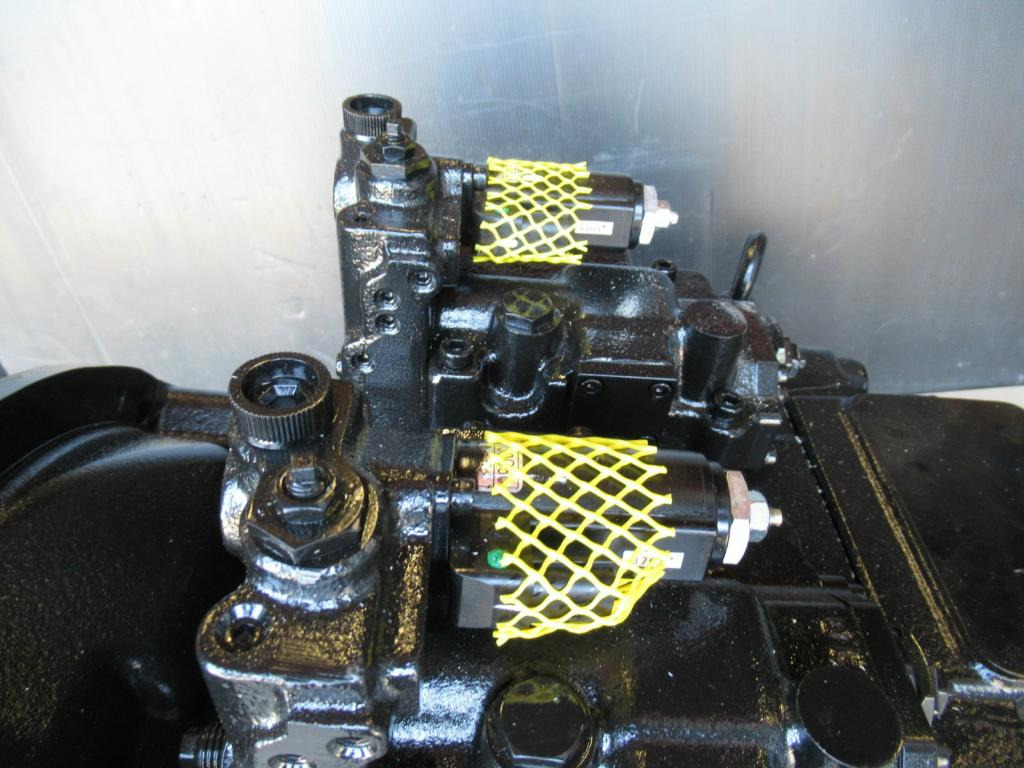 Bomba hidráulica para Maquinaria de construcción New Holland LS10V00005F3 - 72216529: foto 9