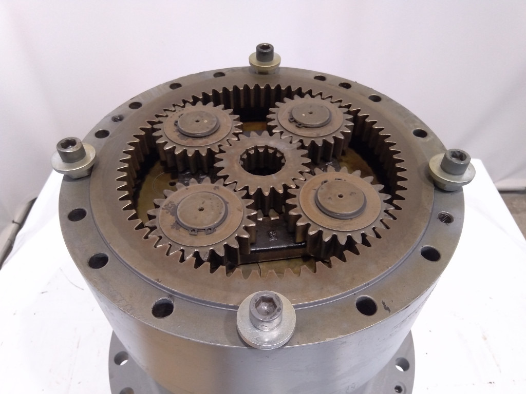 New Holland LS32W00006F1 - LS32W00007F1 - Reductor de giro para Maquinaria agrícola: foto 2 New Holland LS32W00006F1 - LS32W00007F1 - Reductor de giro para Maquinaria agrícola: foto 2