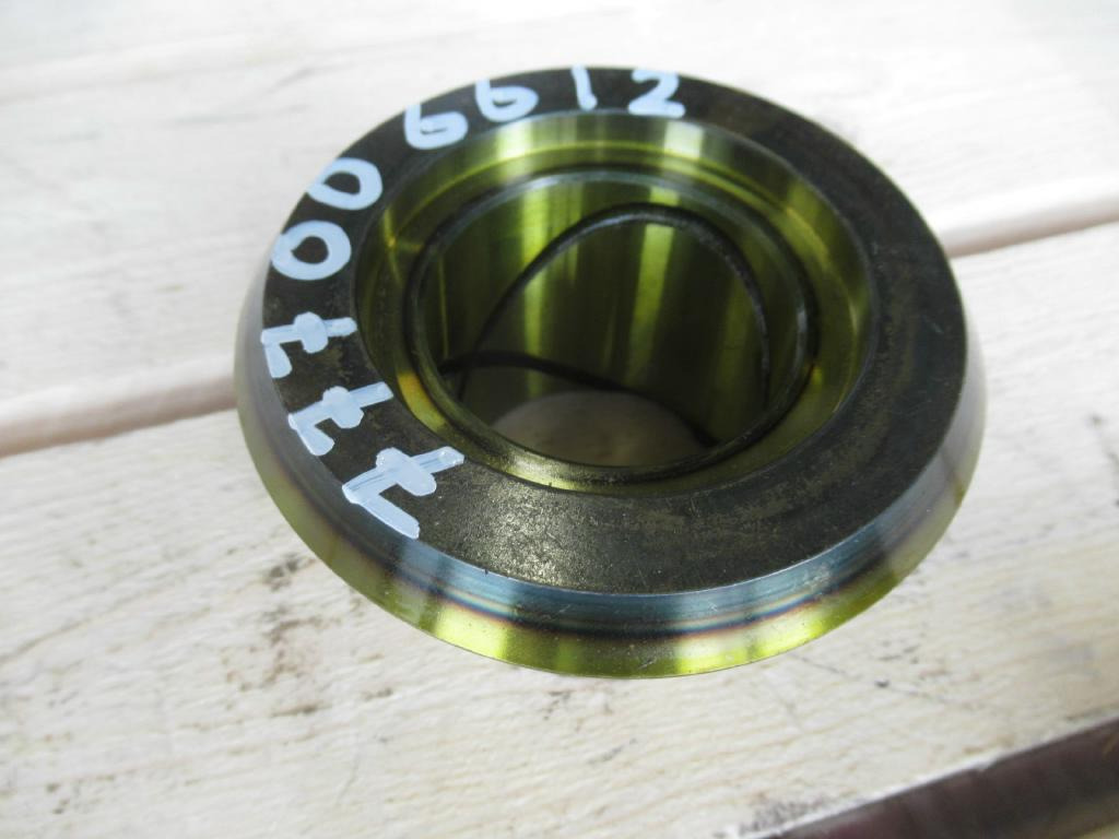 New Holland YT12B01118P1 - 72960712 - Pistones/ Anillos/ Bujes para Maquinaria de construcción: foto 2 New Holland YT12B01118P1 - 72960712 - Pistones/ Anillos/ Bujes para Maquinaria de construcción: foto 2