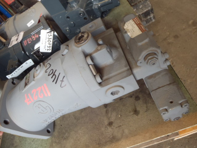 Uchida Rexroth A6V160HA2XS - - Motor hidráulico para Maquinaria de construcción: foto 1 Uchida Rexroth A6V160HA2XS - - Motor hidráulico para Maquinaria de construcción: foto 1