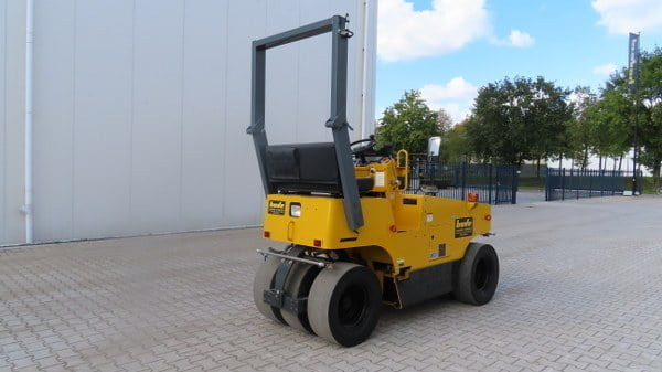 Sakai TS 160-2 - Rodillo de neumáticos: foto 2 Sakai TS 160-2 - Rodillo de neumáticos: foto 2
