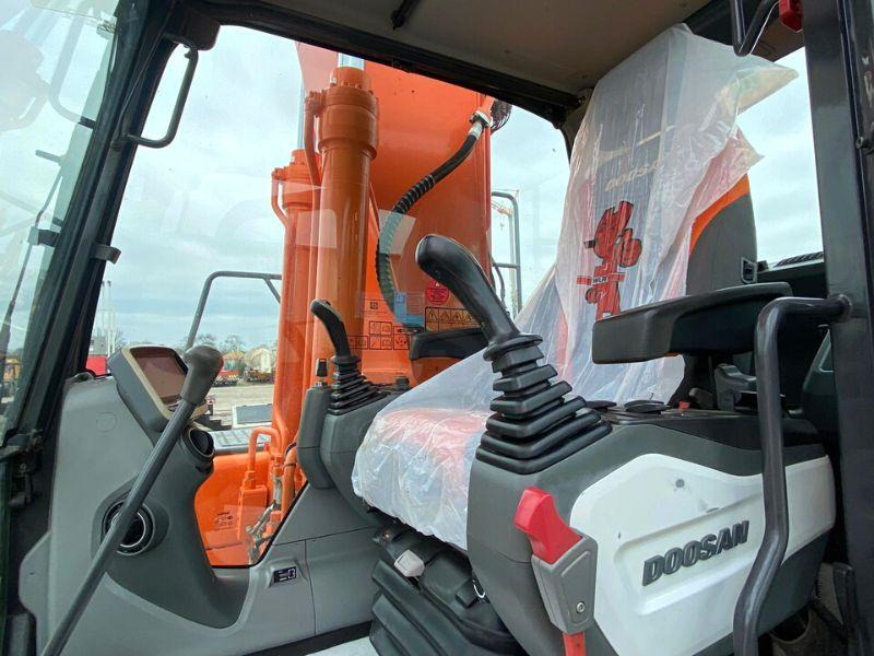Doosan DX 225 LC - Excavadora de cadenas: foto 5 Doosan DX 225 LC - Excavadora de cadenas: foto 5