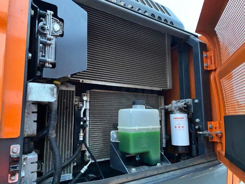 Doosan DX 250 W - Excavadora de ruedas: foto 4 Doosan DX 250 W - Excavadora de ruedas: foto 4