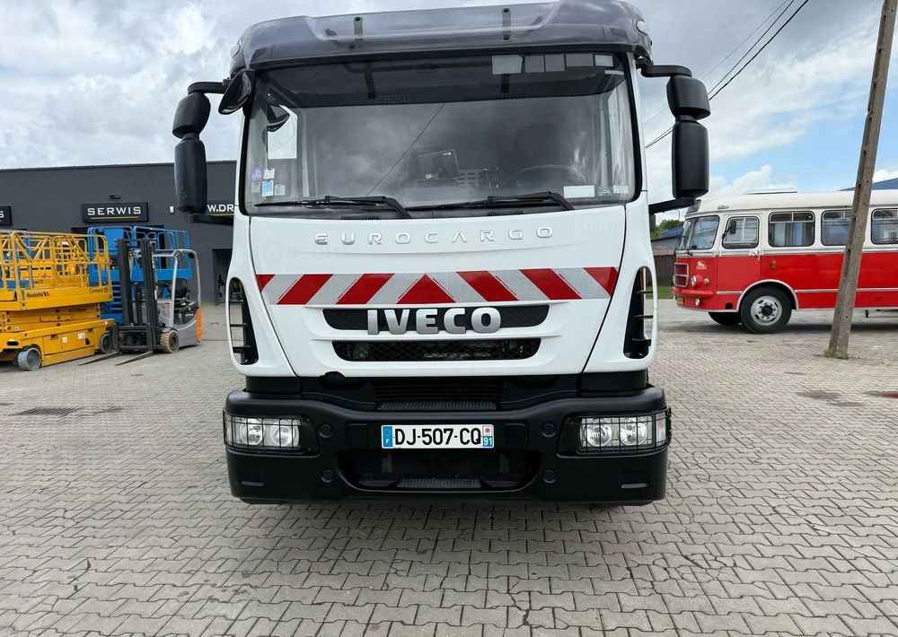 Iveco EUROCARGO CNG - Camión de basura: foto 2 Iveco EUROCARGO CNG - Camión de basura: foto 2