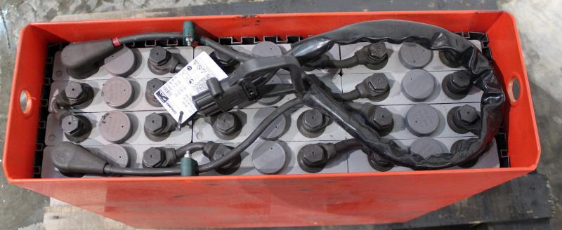 GRUMA 24 Volt 2 PzV 200 Ah - Acumulador: foto 3 GRUMA 24 Volt 2 PzV 200 Ah - Acumulador: foto 3