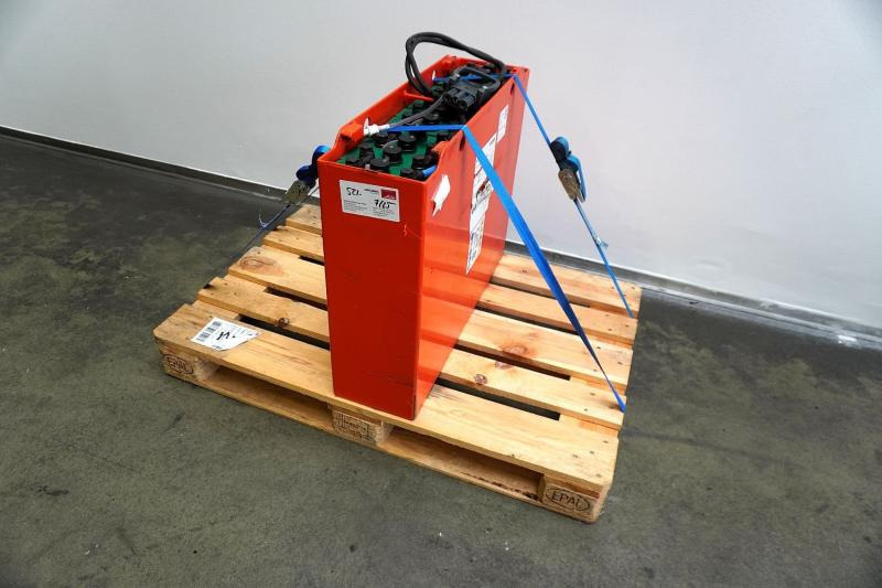 GRUMA 24 Volt 3 PzS 375 Ah - Acumulador para Equipo de manutención: foto 1 GRUMA 24 Volt 3 PzS 375 Ah - Acumulador para Equipo de manutención: foto 1