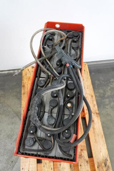 GRUMA 24 Volt 4 PzS 620 Ah - Acumulador para Equipo de manutención: foto 3 GRUMA 24 Volt 4 PzS 620 Ah - Acumulador para Equipo de manutención: foto 3