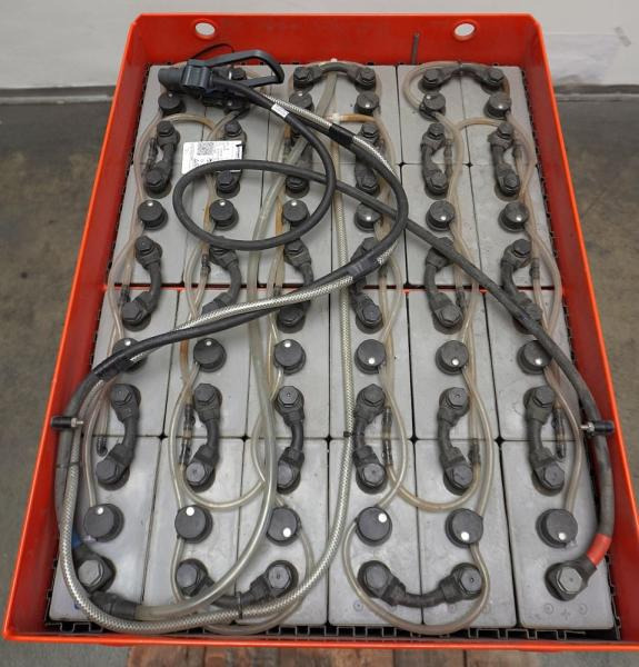 GRUMA 48 Volt 5 PzS 700 Ah - Acumulador: foto 3 GRUMA 48 Volt 5 PzS 700 Ah - Acumulador: foto 3
