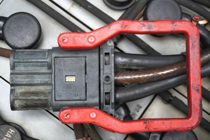 GRUMA 80 Volt 5 PzS 775 Ah - Acumulador para Equipo de manutención: foto 4 GRUMA 80 Volt 5 PzS 775 Ah - Acumulador para Equipo de manutención: foto 4