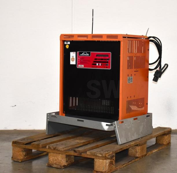 INDUSTRIE AUTOMATION intronic B puls D 48V/90A - Acumulador: foto 1 INDUSTRIE AUTOMATION intronic B puls D 48V/90A - Acumulador: foto 1