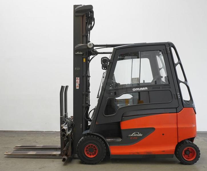Linde E 25/600 HL 387 - Carretilla elevadora eléctrica: foto 4 Linde E 25/600 HL 387 - Carretilla elevadora eléctrica: foto 4