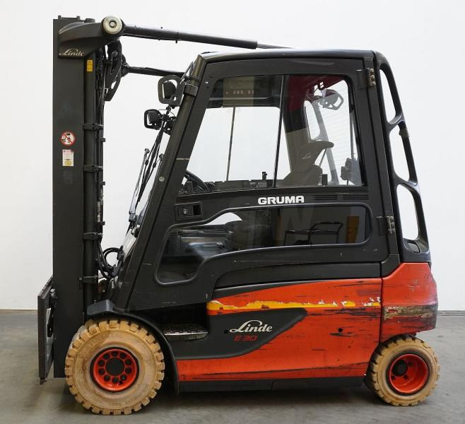 Linde E 30 L 387 - Carretilla elevadora eléctrica: foto 4 Linde E 30 L 387 - Carretilla elevadora eléctrica: foto 4