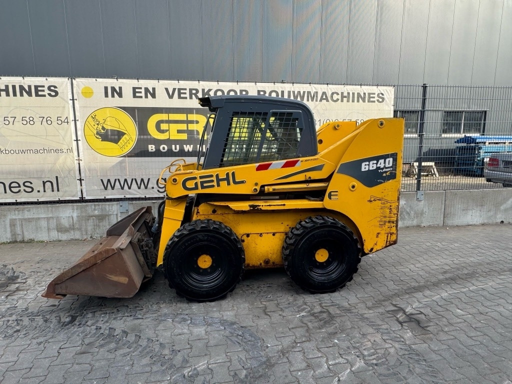 Gehl 6640 - Minicargadora: foto 5 Gehl 6640 - Minicargadora: foto 5