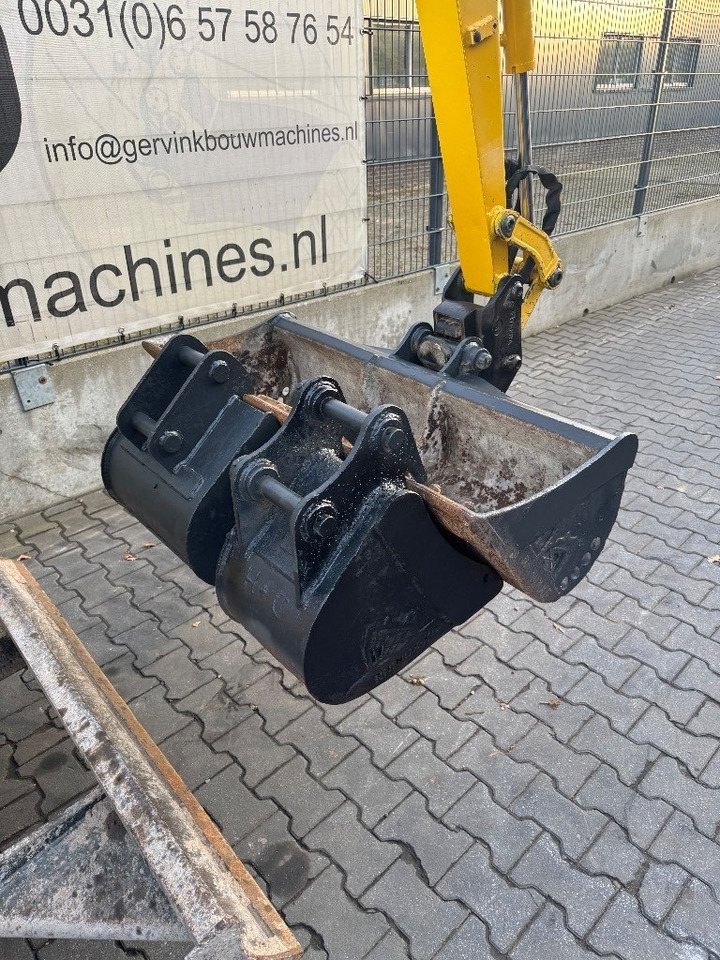 Komatsu PC 26 MR-3 - Miniexcavadora: foto 3 Komatsu PC 26 MR-3 - Miniexcavadora: foto 3