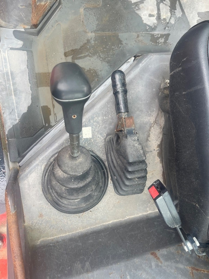 Carretilla todo terreno Manitou MC 30: foto 10