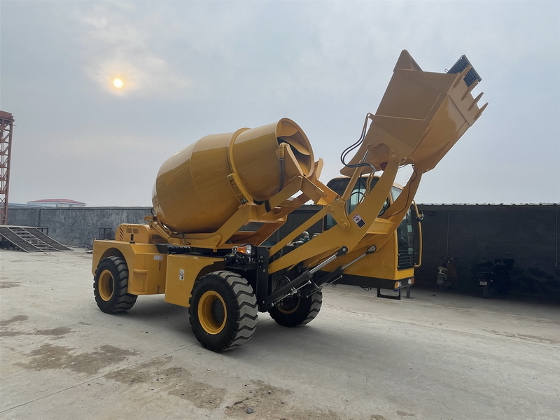 Leasing de QINGDAO PROMISING 3.5CBM Concrete Mixer Truck with Self-Loading Bucket CML350 QINGDAO PROMISING 3.5CBM Concrete Mixer Truck with Self-Loading Bucket CML350: foto 6 Leasing de QINGDAO PROMISING 3.5CBM Concrete Mixer Truck with Self-Loading Bucket CML350 QINGDAO PROMISING 3.5CBM Concrete Mixer Truck with Self-Loading Bucket CML350: foto 6