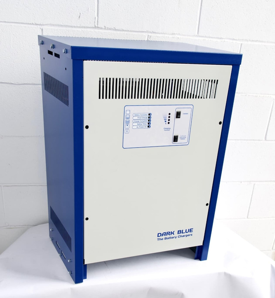 DARK BLUE E348120 - Sistema eléctrico para Equipo de manutención: foto 3 DARK BLUE E348120 - Sistema eléctrico para Equipo de manutención: foto 3