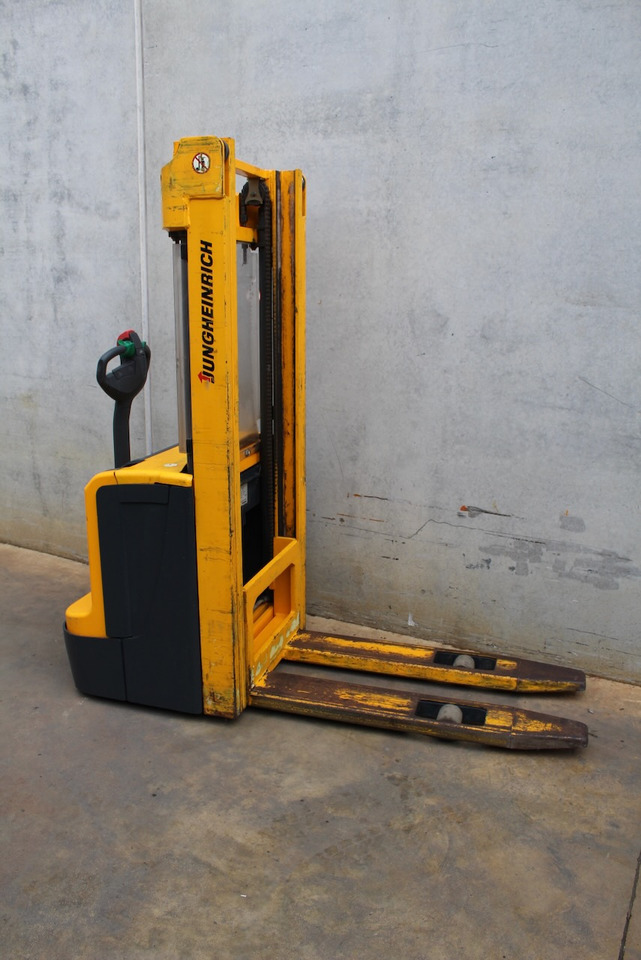 Jungheinrich EJC 212 330 ZT - Apilador: foto 4 Jungheinrich EJC 212 330 ZT - Apilador: foto 4