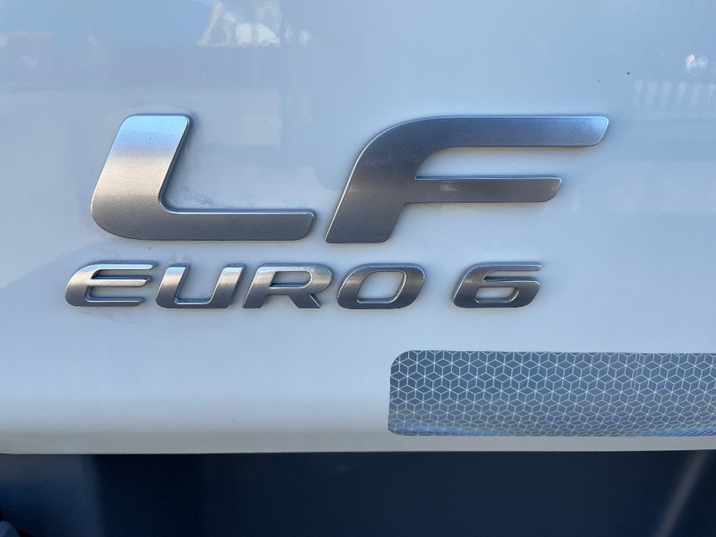 DAF LF220 - Camión caja cerrada: foto 3 DAF LF220 - Camión caja cerrada: foto 3