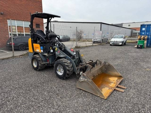 Giant D 332 SWT X-TRA - Minicargadora de cadenas: foto 2 Giant D 332 SWT X-TRA - Minicargadora de cadenas: foto 2