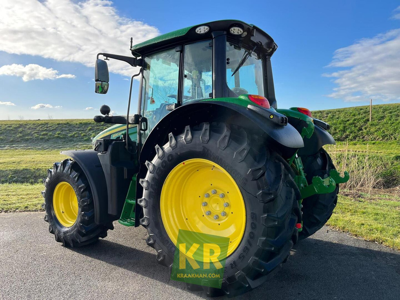 John Deere 6120M - Tractor: foto 3 John Deere 6120M - Tractor: foto 3