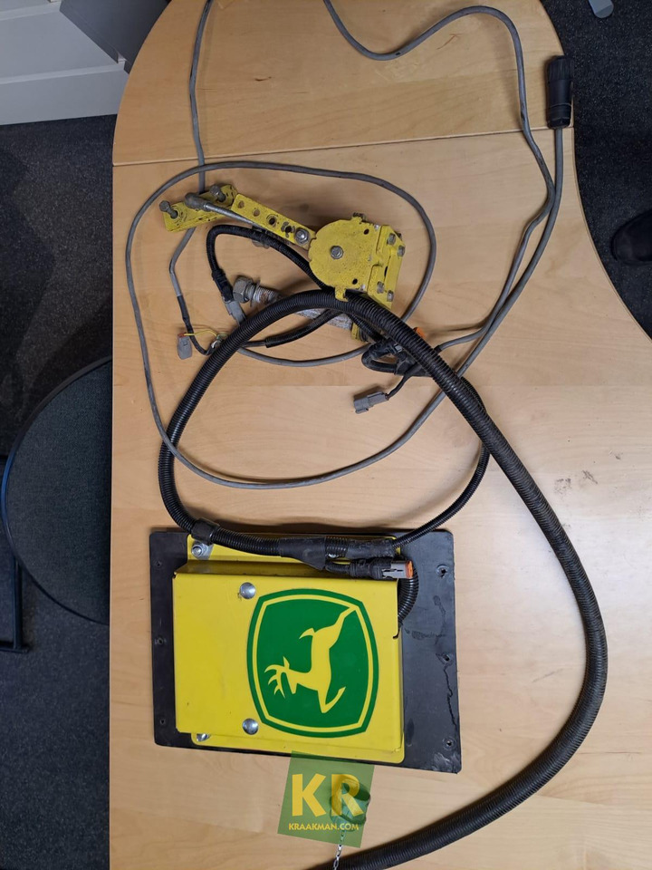 John Deere iSteer hardware - Sistema eléctrico para Maquinaria agrícola: foto 1 John Deere iSteer hardware - Sistema eléctrico para Maquinaria agrícola: foto 1