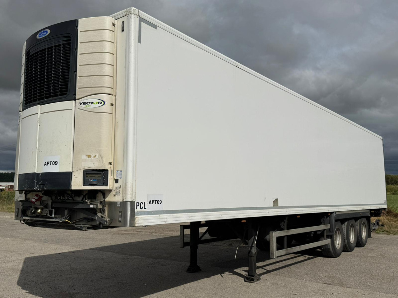 2015 Montracon 13.6m Fridge Trailer – PCL3027 - Semirremolque frigorífico: foto 1 2015 Montracon 13.6m Fridge Trailer – PCL3027 - Semirremolque frigorífico: foto 1