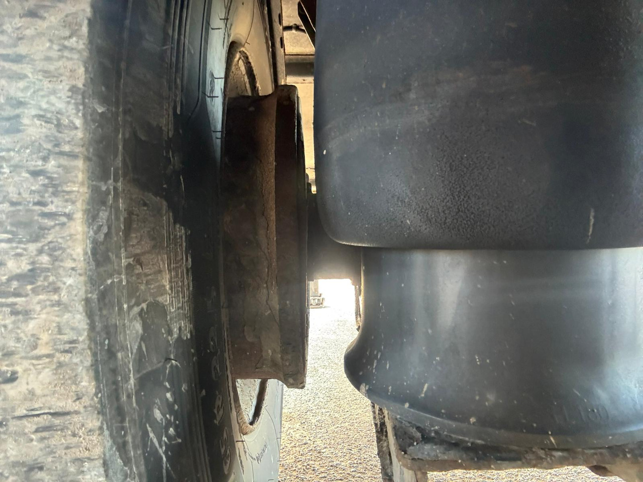 Semirremolque frigorífico Montracon 2016 SLXe 200 – CML458: foto 14 Semirremolque frigorífico Montracon 2016 SLXe 200 – CML458: foto 14