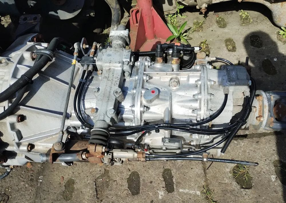 SKRZYNIA BIEGÓW RENAULT PREMIUM DCI FS/8309A V - Caja de cambios para Camión: foto 2 SKRZYNIA BIEGÓW RENAULT PREMIUM DCI FS/8309A V - Caja de cambios para Camión: foto 2