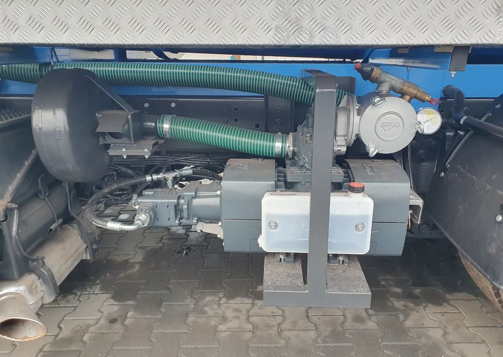 Camión de basura Scania P360: foto 6