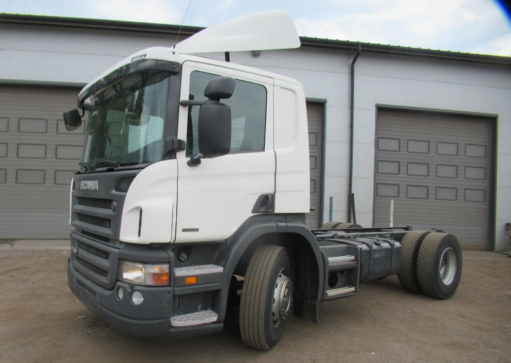 Scania P360 - Camión chasis: foto 1 Scania P360 - Camión chasis: foto 1