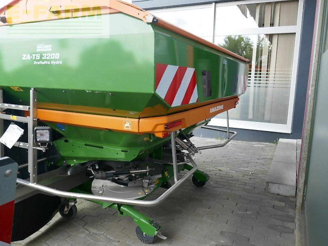 Amazone za-ts profis hydro 3200 - abgelagert top ausstattung! - Esparcidor de fertilizantes: foto 4 Amazone za-ts profis hydro 3200 - abgelagert top ausstattung! - Esparcidor de fertilizantes: foto 4